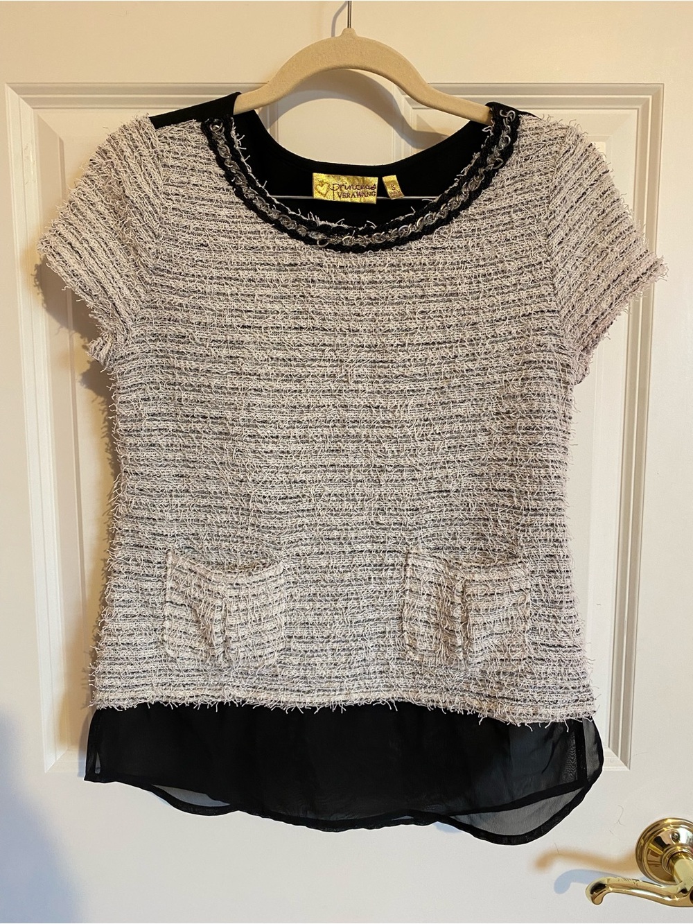 Princess Vera Wang gray white shimmer tweed blouse, size small